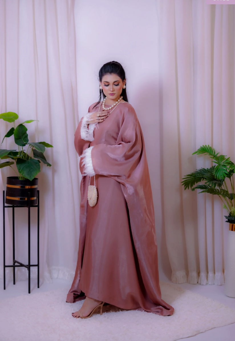 FEATHER LUXE ABAYA